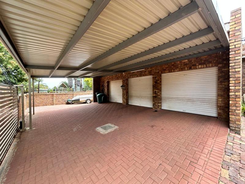 5 Bedroom Property for Sale in Jordaan Park Gauteng