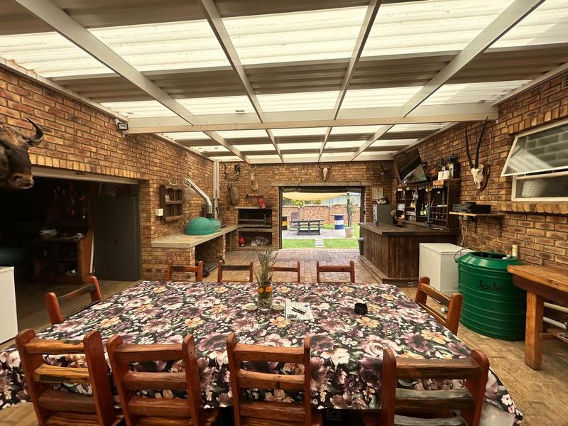 5 Bedroom Property for Sale in Jordaan Park Gauteng