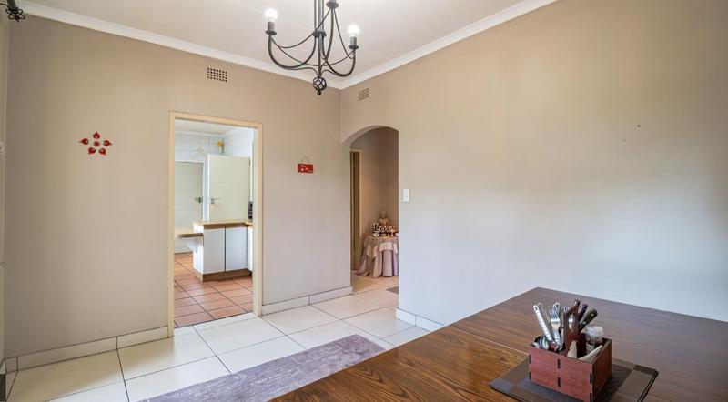 4 Bedroom Property for Sale in Northcliff Gauteng