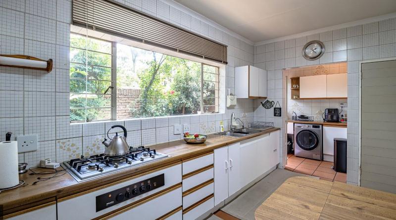 4 Bedroom Property for Sale in Northcliff Gauteng