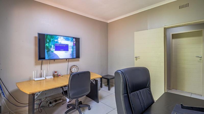 4 Bedroom Property for Sale in Northcliff Gauteng