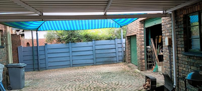4 Bedroom Property for Sale in Dorandia Gauteng