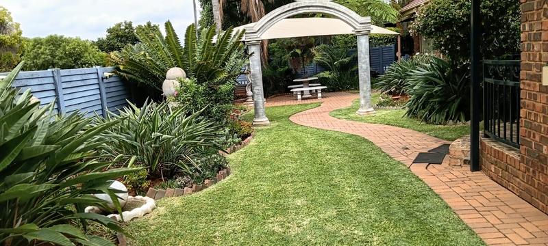 4 Bedroom Property for Sale in Dorandia Gauteng
