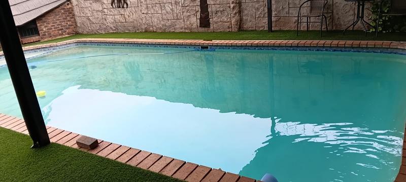 4 Bedroom Property for Sale in Dorandia Gauteng