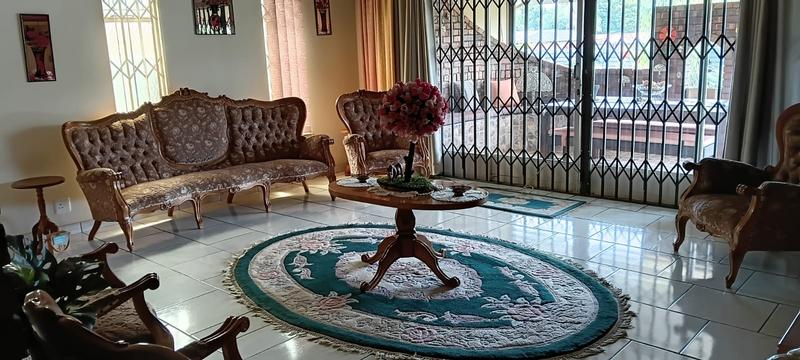 4 Bedroom Property for Sale in Dorandia Gauteng