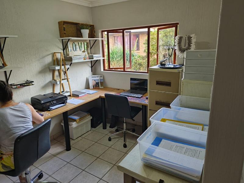 4 Bedroom Property for Sale in Silver Lakes Gauteng