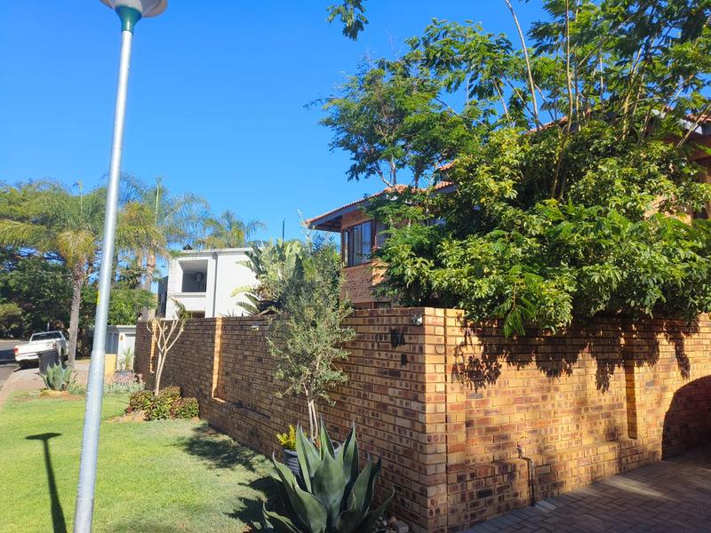 4 Bedroom Property for Sale in Silver Lakes Gauteng