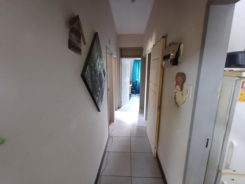 4 Bedroom Property for Sale in Sonland Park Gauteng