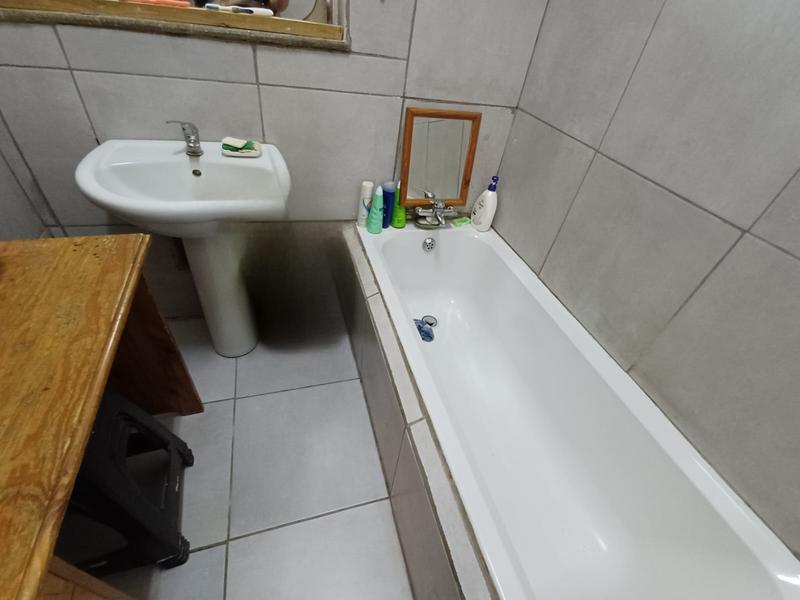 4 Bedroom Property for Sale in Sonland Park Gauteng