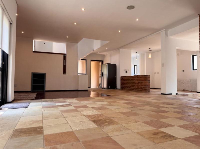 6 Bedroom Property for Sale in Dainfern Valley Gauteng