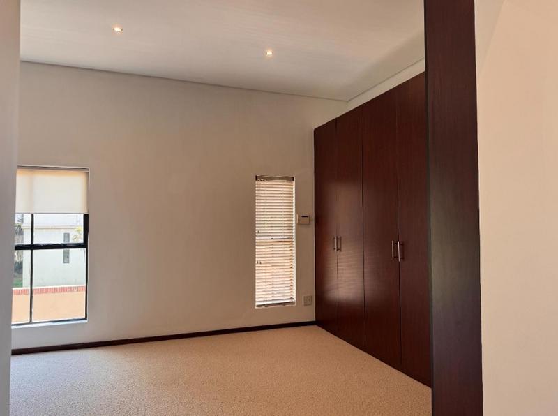 6 Bedroom Property for Sale in Dainfern Valley Gauteng