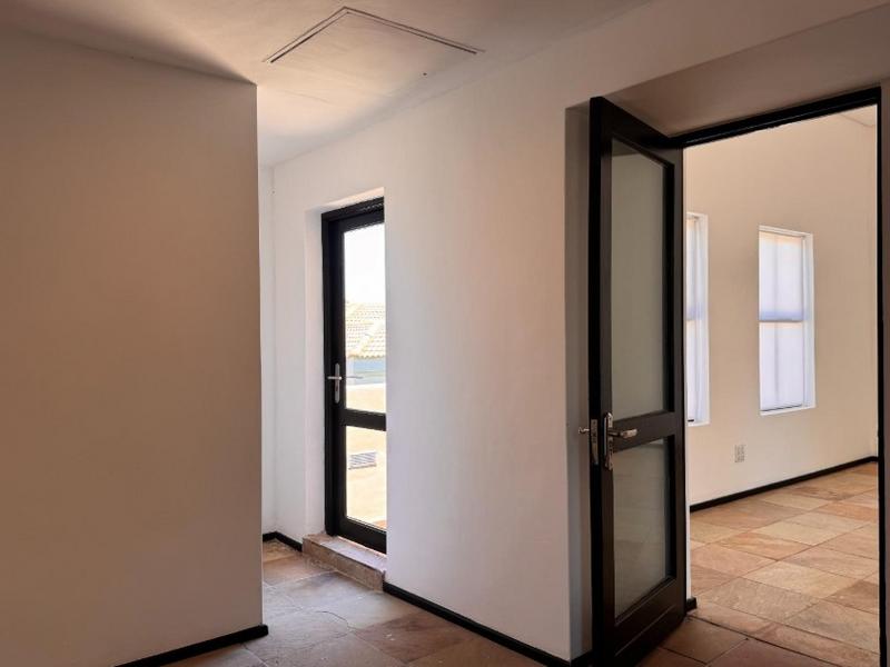 6 Bedroom Property for Sale in Dainfern Valley Gauteng