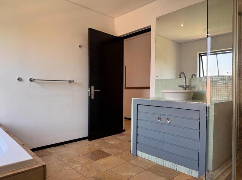 6 Bedroom Property for Sale in Dainfern Valley Gauteng