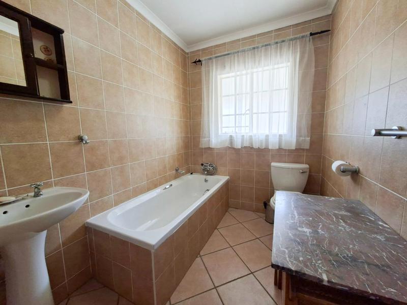 3 Bedroom Property for Sale in Amberfield Glen Gauteng