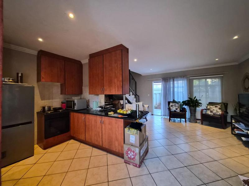 To Let 2 Bedroom Property for Rent in Annlin Gauteng