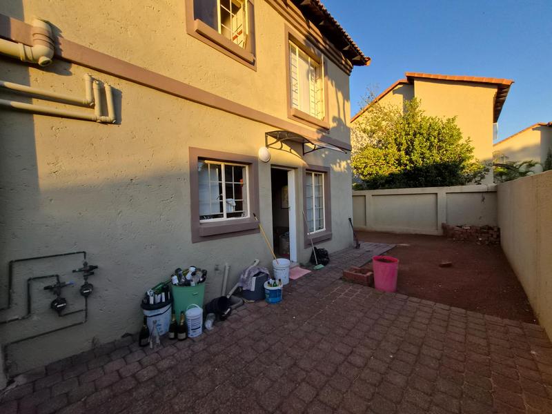 To Let 2 Bedroom Property for Rent in Annlin Gauteng