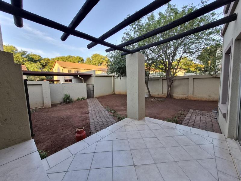 To Let 2 Bedroom Property for Rent in Annlin Gauteng