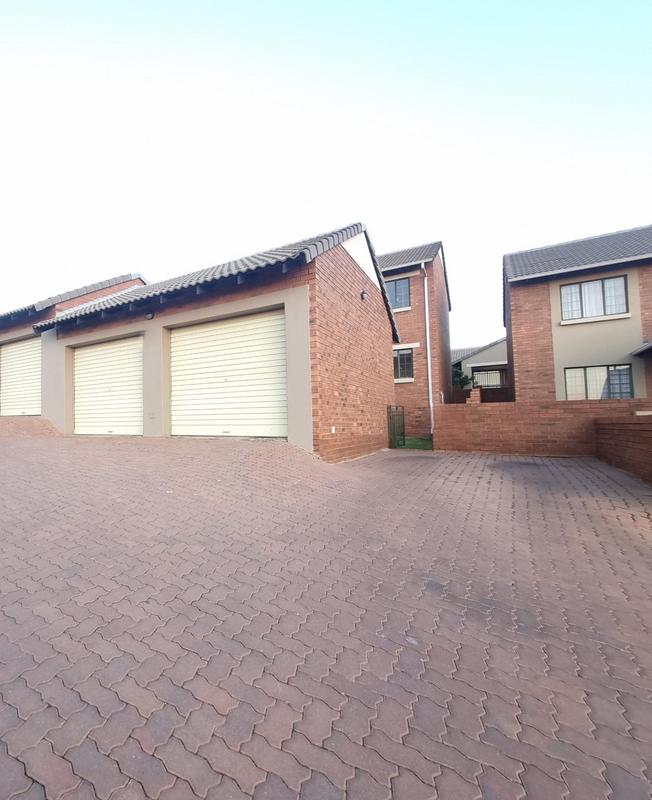 4 Bedroom Property for Sale in Mooikloof Ridge Gauteng