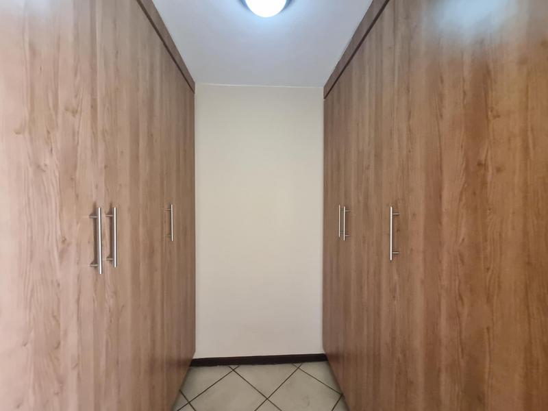 4 Bedroom Property for Sale in Mooikloof Ridge Gauteng