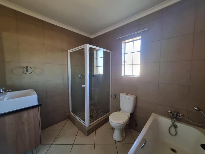 4 Bedroom Property for Sale in Mooikloof Ridge Gauteng