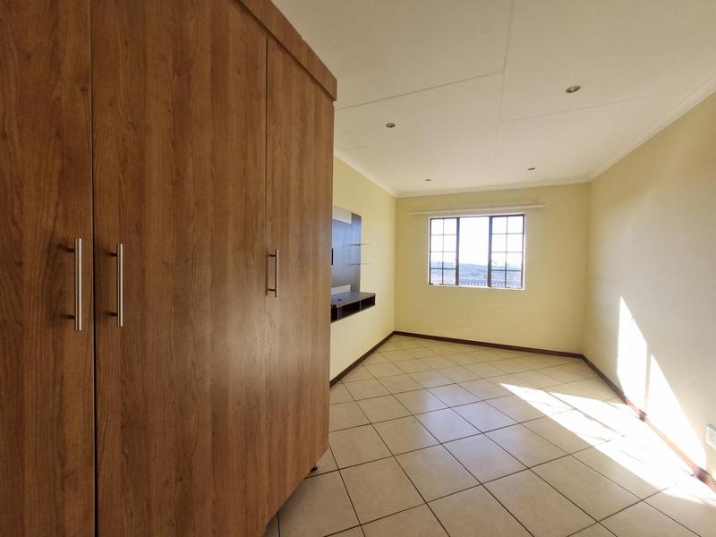 4 Bedroom Property for Sale in Mooikloof Ridge Gauteng