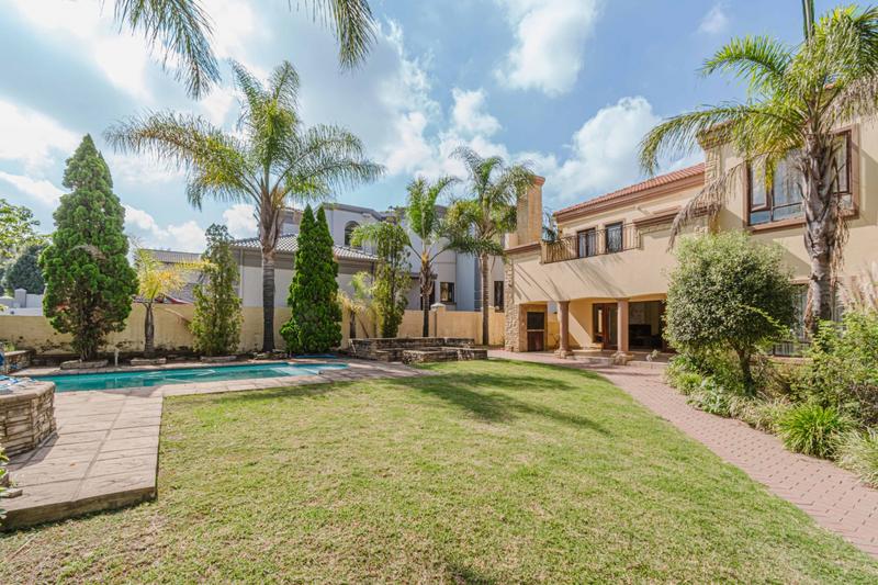 4 Bedroom Property for Sale in Blue Valley Golf Estate Gauteng