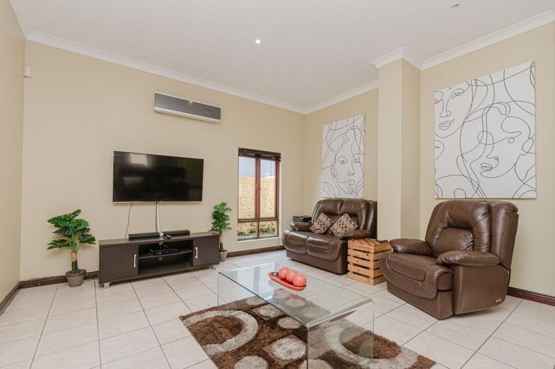 4 Bedroom Property for Sale in Blue Valley Golf Estate Gauteng
