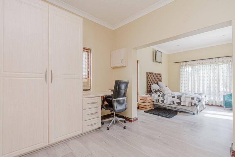 4 Bedroom Property for Sale in Blue Valley Golf Estate Gauteng