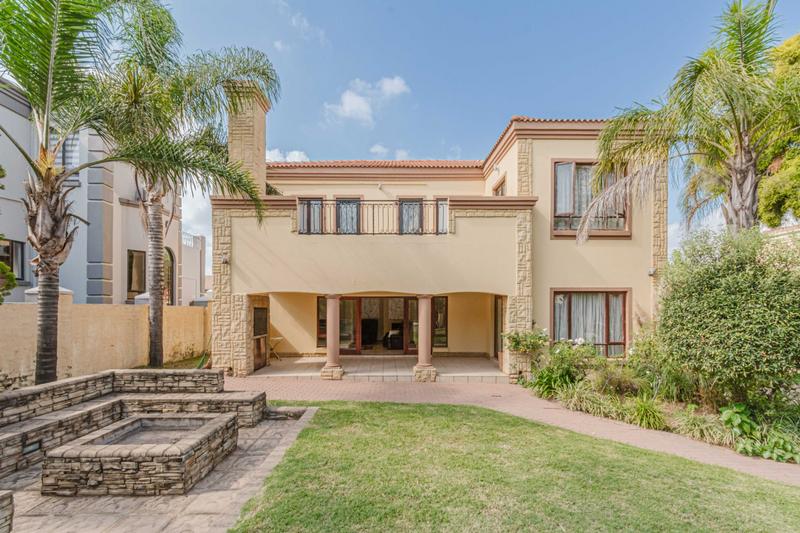 4 Bedroom Property for Sale in Blue Valley Golf Estate Gauteng