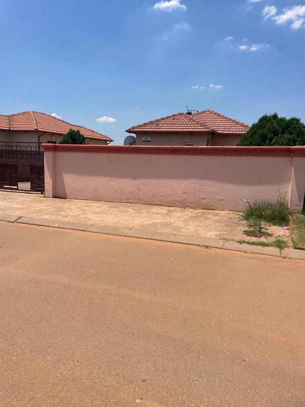 3 Bedroom Property for Sale in Lehae Gauteng