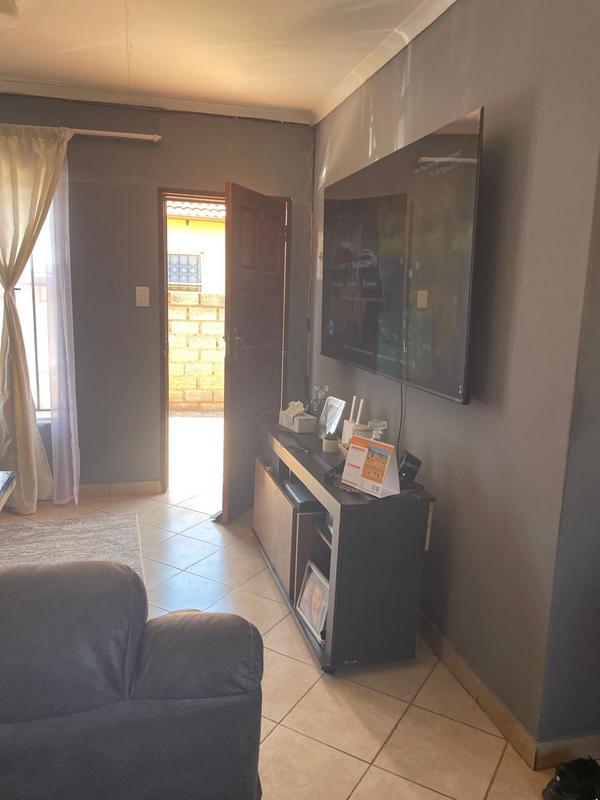 3 Bedroom Property for Sale in Lehae Gauteng