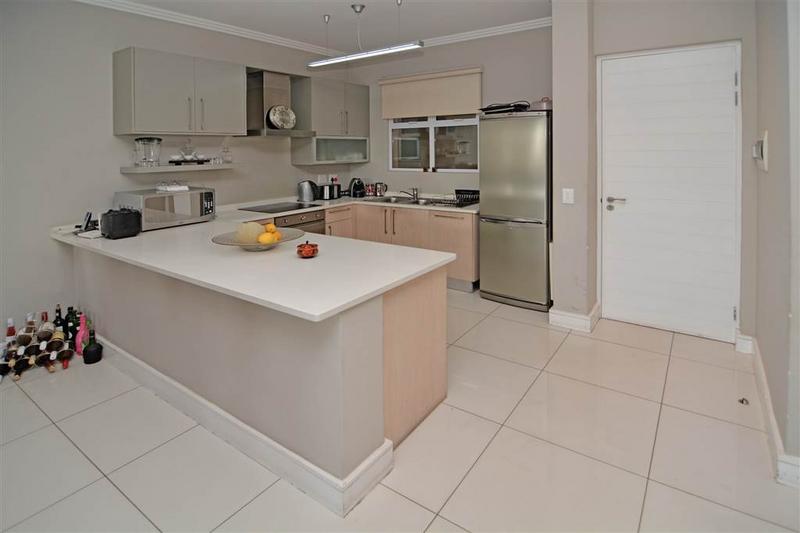 To Let 3 Bedroom Property for Rent in Bryanston Gauteng