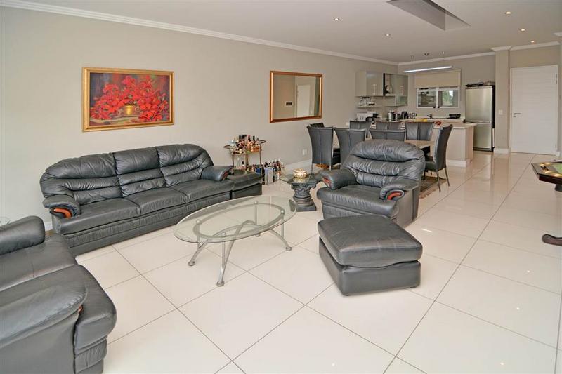 To Let 3 Bedroom Property for Rent in Bryanston Gauteng