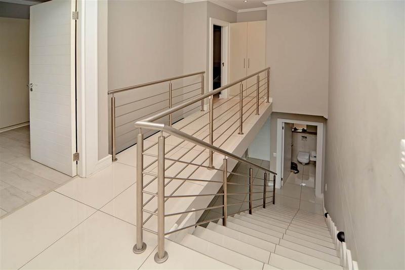 To Let 3 Bedroom Property for Rent in Bryanston Gauteng