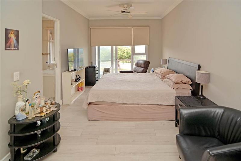 To Let 3 Bedroom Property for Rent in Bryanston Gauteng