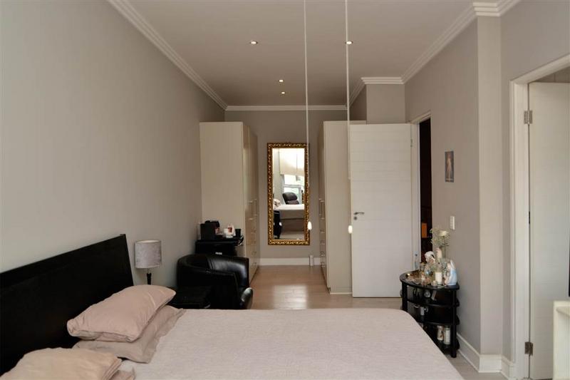 To Let 3 Bedroom Property for Rent in Bryanston Gauteng