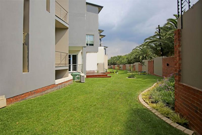To Let 3 Bedroom Property for Rent in Bryanston Gauteng