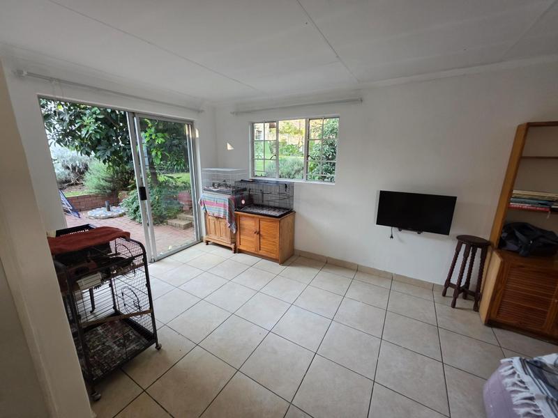 To Let 2 Bedroom Property for Rent in Bryanston Gauteng