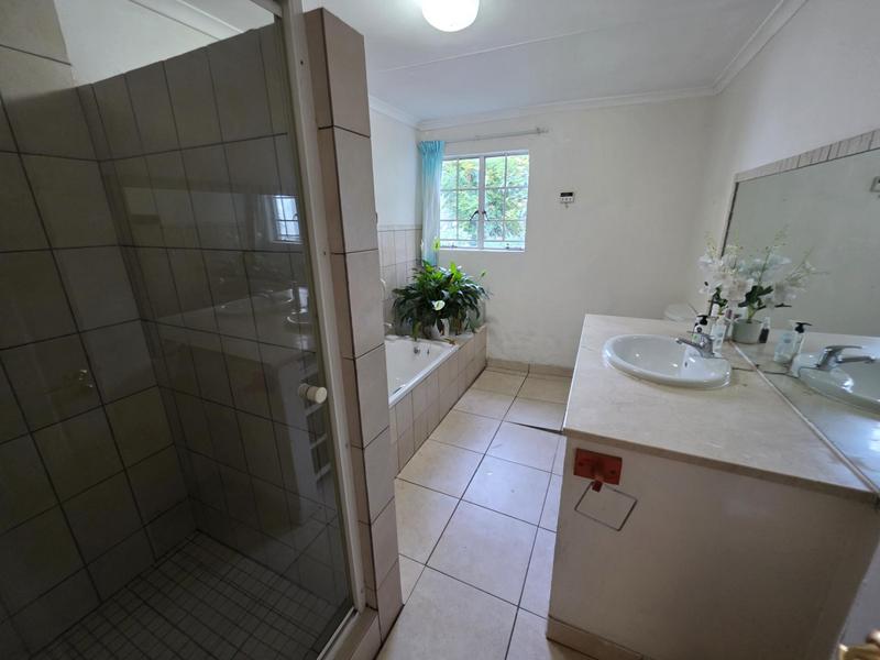To Let 2 Bedroom Property for Rent in Bryanston Gauteng