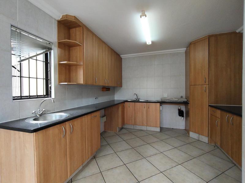 To Let 4 Bedroom Property for Rent in Waterkloof Ridge Gauteng