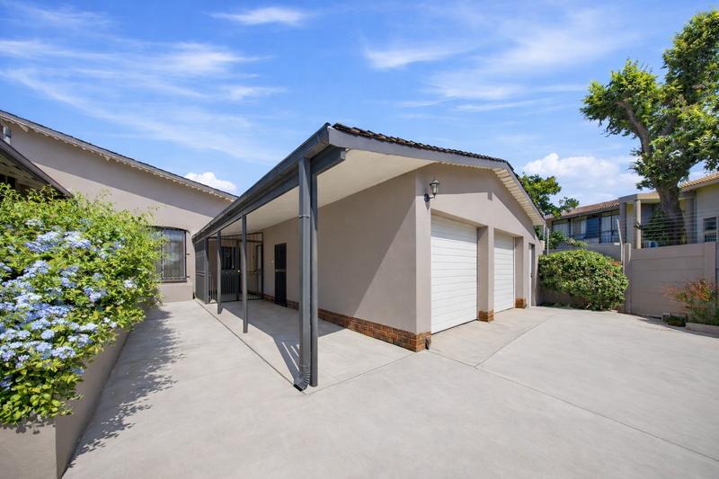 6 Bedroom Property for Sale in Lukasrand Gauteng