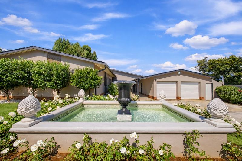 6 Bedroom Property for Sale in Lukasrand Gauteng