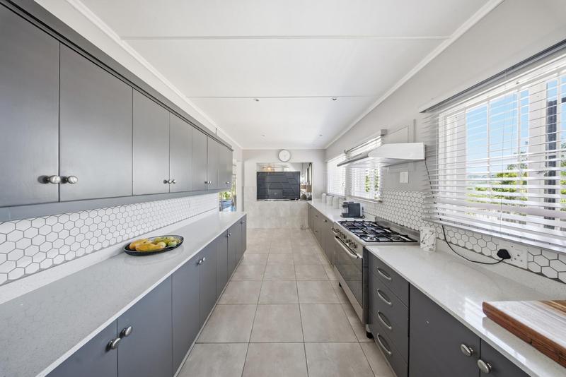 6 Bedroom Property for Sale in Lukasrand Gauteng