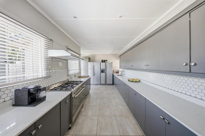 6 Bedroom Property for Sale in Lukasrand Gauteng