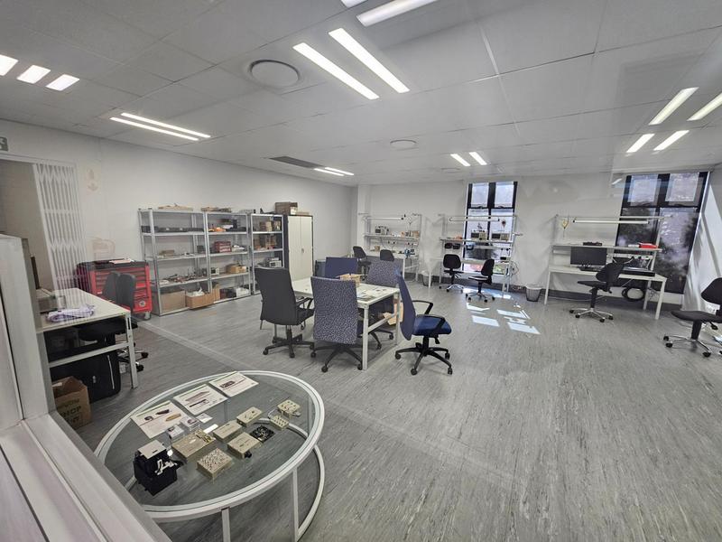 Commercial Property for Sale in Die Hoewes Gauteng