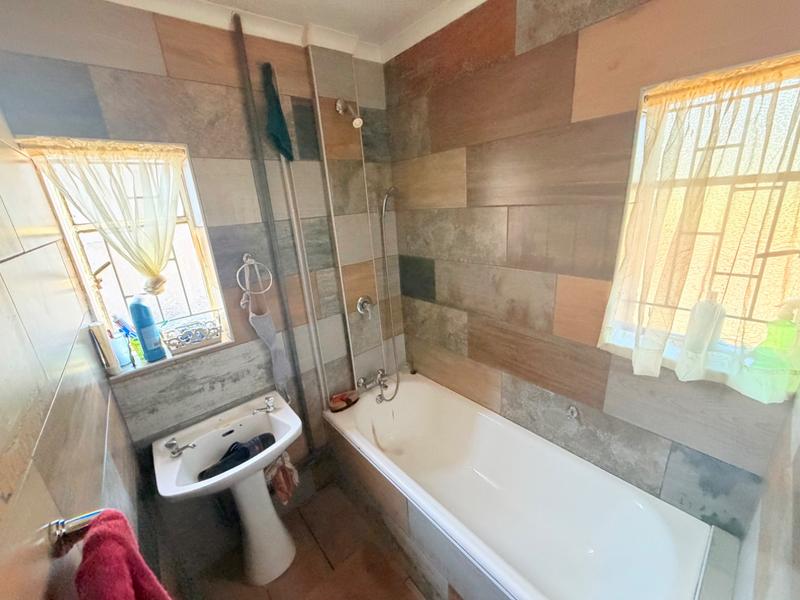 3 Bedroom Property for Sale in Vanderbijlpark Cw 6 Gauteng