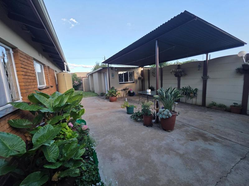 3 Bedroom Property for Sale in Van Dyk Park Gauteng