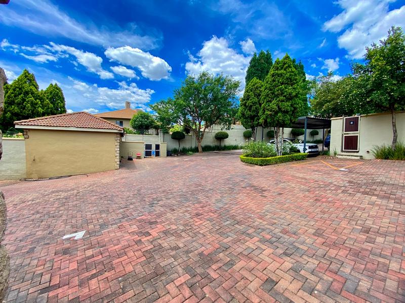 1 Bedroom Property for Sale in Morningside Gauteng