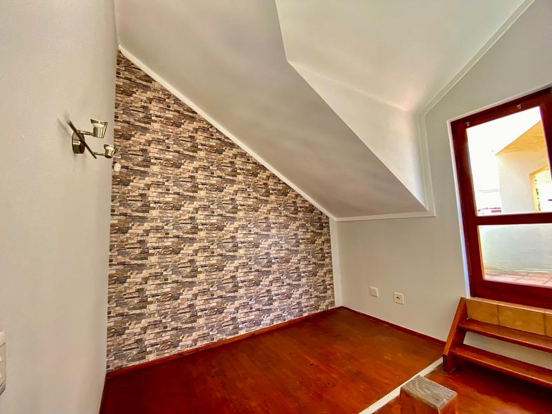 1 Bedroom Property for Sale in Morningside Gauteng