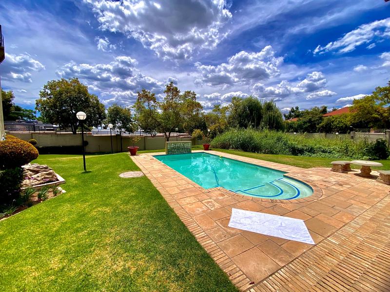 1 Bedroom Property for Sale in Morningside Gauteng